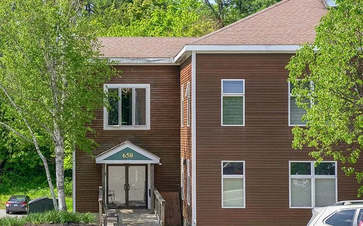 42NorthDental_650 Brighton Ave, Portland, ME 04102-010-748x467